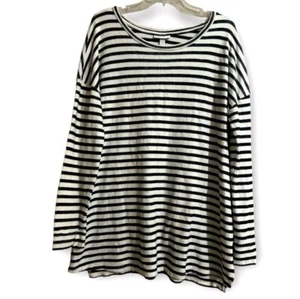 Liz Lange Maternity Top XL Long Sleeves Black White Stripes Round Neck - Picture 1 of 8