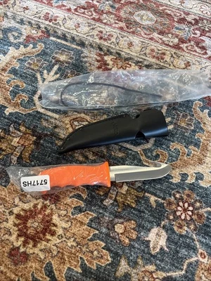 Cuchillo Cutco 5717 Funda Cuero Gancho Intestino Caza Afilado Mango Naranja Sin Usar Foto 1 de 2
