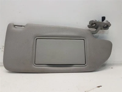 2001 Volvo S60 Passenger Right Sun Visor - Illuminated *Gray*  - Изображение 1 из 4
