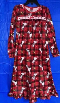 花生圣诞女孩小号红色法兰绒史努比狗睡衣 2017 年二手状况完好 #265 — 第 1/4 张图片