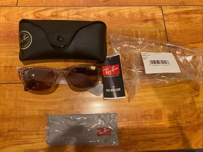 НОВЫЙ! Очки солнцезащитные Ray-Ban RB4388 полупрозрачные розовые 6648/G8 55 18 145 2p без коробки - Изображение 1 из 2