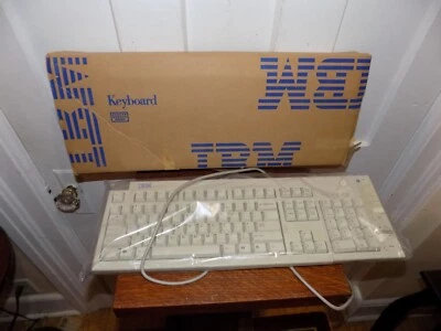 Vintage IBM Keyboard Model KB-7993 in Box - Image 1 of 4