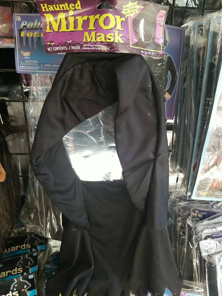 MIRROR Costume Mask Fun World. 50% off!  final sale ! - Image 1 of 1