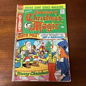 Archie Giant Series Magazine 220 Sabrina's Christmas Magic V 1 1976 Bill Vigoda - Picture 1 of 14