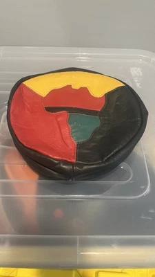 Gorra Rasta África vintage de cuero genuino multicolor hecha a mano talla única Foto 1 de 4