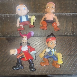 Jake y los Piratas del País de Nunca Jamás Juguetes Imaginext Lote Captin Hook Cubby Jake Izzy - Imagen 1 de 4
