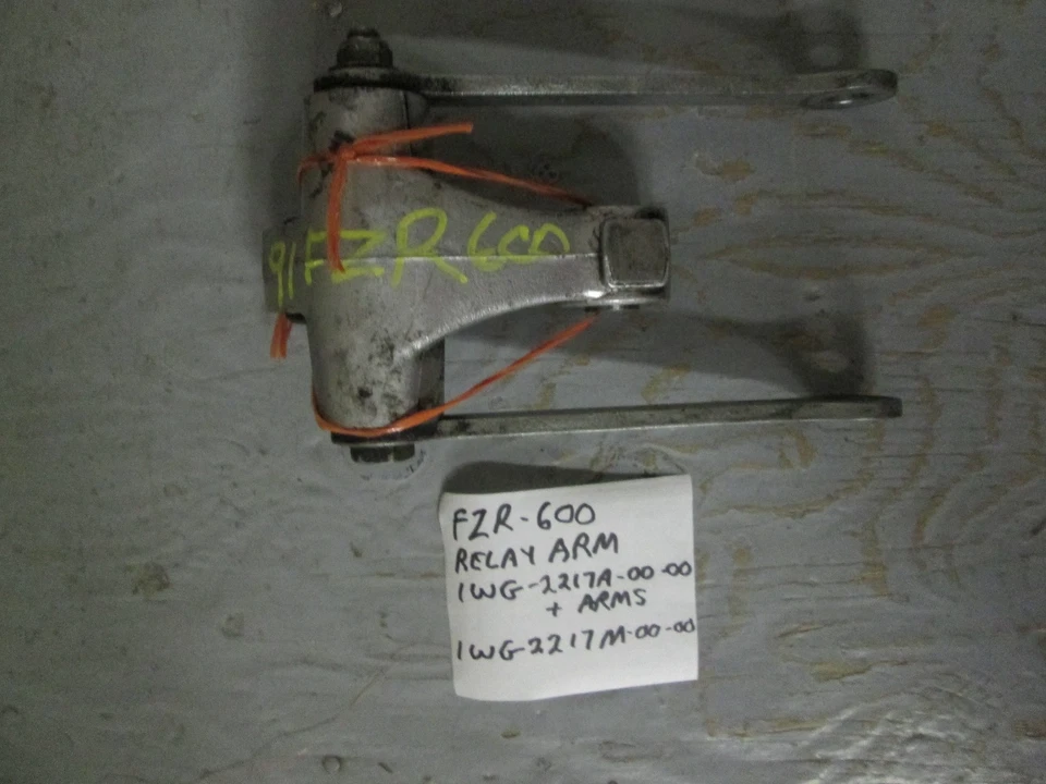 Рычаг реле Yamaha FZR-600 с рычагами крепления - Изображение 1 из 1