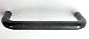 Draht Schublade Ziehgriff schwarz Vinyl Kunststoff 4" / 102 mm Schraube Mitte 1 modern - Bild 1 von 2