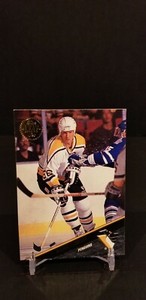 1994/95 Leaf Mario Lemieux #1 Pittsburgh Penquins HOF