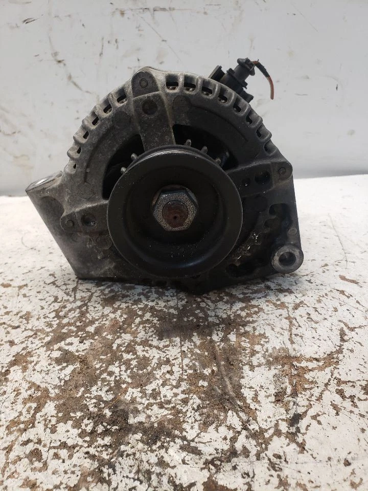 Alternator Fits 06-08 LUCERNE 1392454 - Image 1 of 4