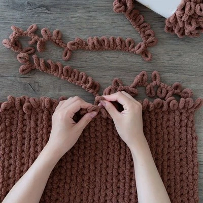 Crochet Hand Soft Round Rope 100g Fluffy Thick Yarn Super Fine Polyester Thread - Image 1 of 4