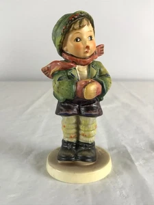 1981 Goebel Hummel Figurine 5 inches "It's Cold" Collectors' Club #6 HUM 421 - Picture 1 of 6
