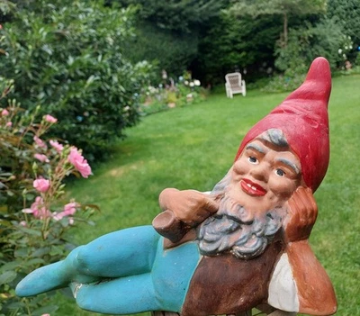 Alter liegender Gartenzwerg mit Pfeife, Heissner 1970er, Keramik, vintage, antik - Bild 1 von 4