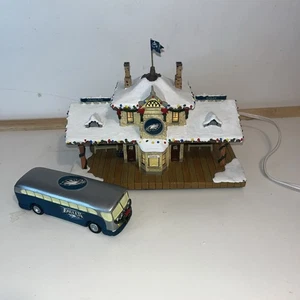 HAWTHORNE VILLAGE NFL PHILADELPHIA EAGLES TRAIN STATION + BUS - Bild 1 von 8