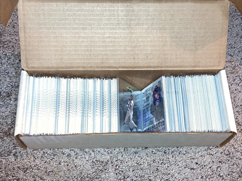 1994 LEAF LIMITED Baseball Complete Your Set! STARS, RC, LEGENDS & MORE #1-160 - Image 1 of 2