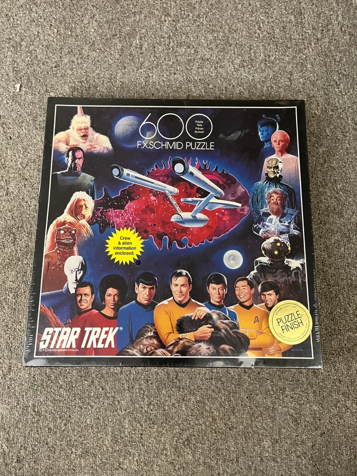 Rompecabezas vintage 1993 Star Trek 600 piezas F.X. Schmid USA 17 3/4 “x17 3/4” Foto 1 de 1