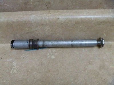 Eje de rueda delantera Honda 1000 CBR HURRICANE CBR1000-F usado 1988 vintage HB72  Foto 1 de 4