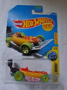 Espátula Hot Wheels Street Weiner Hot Dog Mobile 88/250 HW Let’s Race 1/5 - Imagen 1 de 5