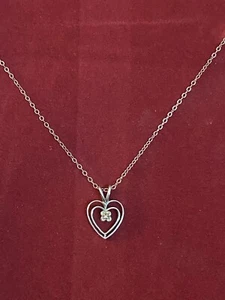14K Small Diamond Women's White Gold Pendant Necklace 15” Chain - Picture 1 of 3