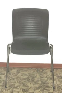 Fritz Hansen Designerstuhl Alfred Homann Besucherstuhl Chair Stapelstuhl Stuhl  - Bild 1 von 4