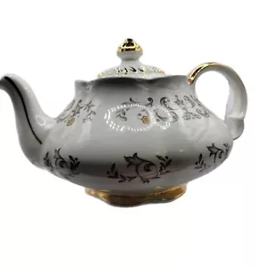 Ellgreave England Gold White Floral Teapot - Picture 1 of 6