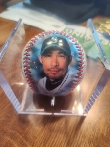 2001 Ichiro Suzuki Fotoball Béisbol Marineros Béisbol Novato del Año RARO - Imagen 1 de 6