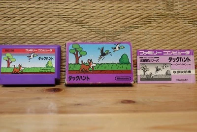 Duck Hunt Duckhunt w/box manual Japan Nintendo Famicom FC NES VG-! - Image 1 of 4