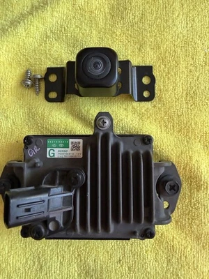Toy Lexus Cruise Cnt Distance Sensor Module OEM 88210-0A010 w/camera 86790-0E081 - Image 1 of 4