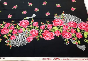 Tela Michael Miller de 1 2/3 yardas TAN ELEGANTE negra con rosas rosadas y abanicos a rayas en el borde - Imagen 1 de 6
