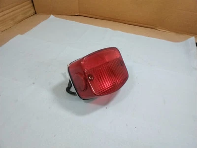 Luz trasera Kawasaki KZ 1000 750 650 LTD 1977-96 completa funcionando ¡Bonita! KZ1000 550 Foto 1 de 4