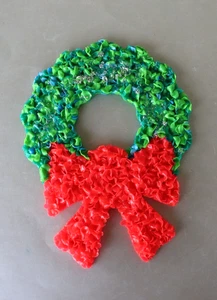 LNC Vtg MELTED PLASTIC POPCORN 8" CHRISTMAS WREATH Wall DECORATION w /SPARKLES - Picture 1 of 3