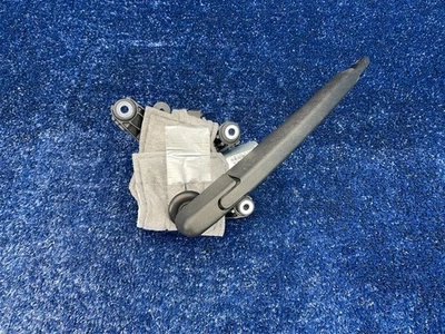 17-20 NISSAN PATHFINDER TAPA MALETERO TRASERO LIMPIAPARABRISAS VENTANA ESCOBILLA CON MOTOR OEM Foto 1 de 4