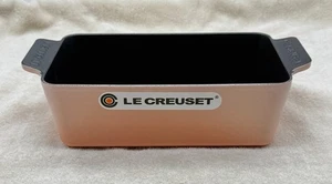 Le Creuset Cast Iron Signature 9" Loaf Pan Peche 2 Qt. - Picture 1 of 11