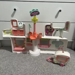 LITTLE PET SHOP FUN HOUSE HOSPITAL - Picture 1 of 3