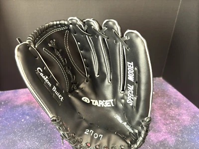 MINNESOTA TWINS SGA Stadium Giveaway Target 2707 Baseball Glove Flex Action - Image 1 of 4