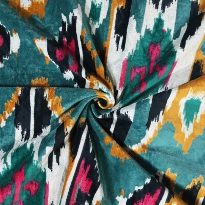 Vestido indio de tela de terciopelo suave estampado Ikat costura tapicería terciopelo por yarda Foto 1 de 4