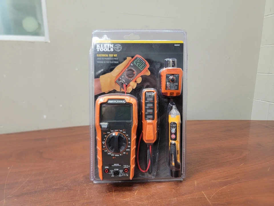 Kit de prueba eléctrica multímetro digital Klein Tools MM320KIT 600V 10A 2 ohmios  Foto 1 de 2