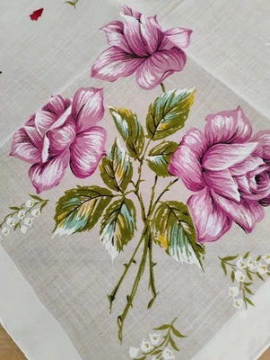 Pañuelo Pañuelo Estampado Semi Transparente Rosas Púrpura y Lirio del Valle De Colección Foto 1 de 3