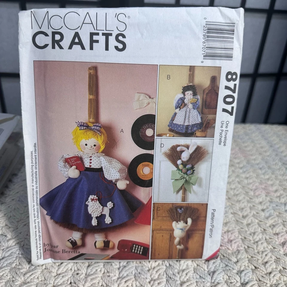 Patrón de muñeca McCalls Crafts sin cortar 8707 decoración del hogar de campo sin cortar doblado de fábrica Foto 1 de 2