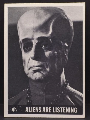 LOST IN SPACE 1966 TOPPS BASE #2 ALIENS ARE LISTENING - Image 1 of 3
