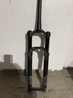 MRP Ribbon SL Air Suspension Fork Boost 29 130mm Travel Black 29er Fox Rock Shox - Image 1 of 4