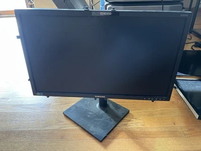 Samsung M5 Series Business Monitor S32AM500NN - Image 1 of 3