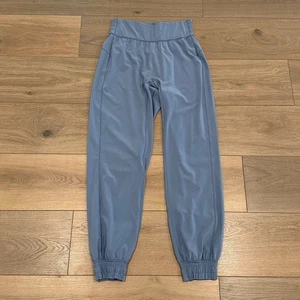 LULULEMON Tempest Blue Sun Setter Jogger 28" High Rise Active Yoga Bottom Taglia 4 - Foto 1 di 11