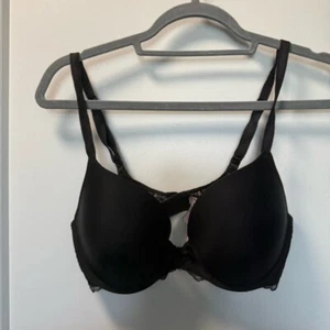 Sujetador Victoria's Secret Dream Angels cobertura perfecta negro lazo detalle de encaje 34D - Imagen 1 de 5