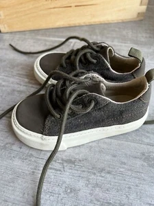 Gap Baby Toddler Little Boys Casual Sneakers Shoes Gray Felt NEW 6 Dressy Cute - Picture 1 of 11