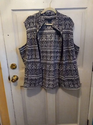 Basic Edition Black & White Fleece Vest  Womens Plus Size 3X - Image 1 of 3
