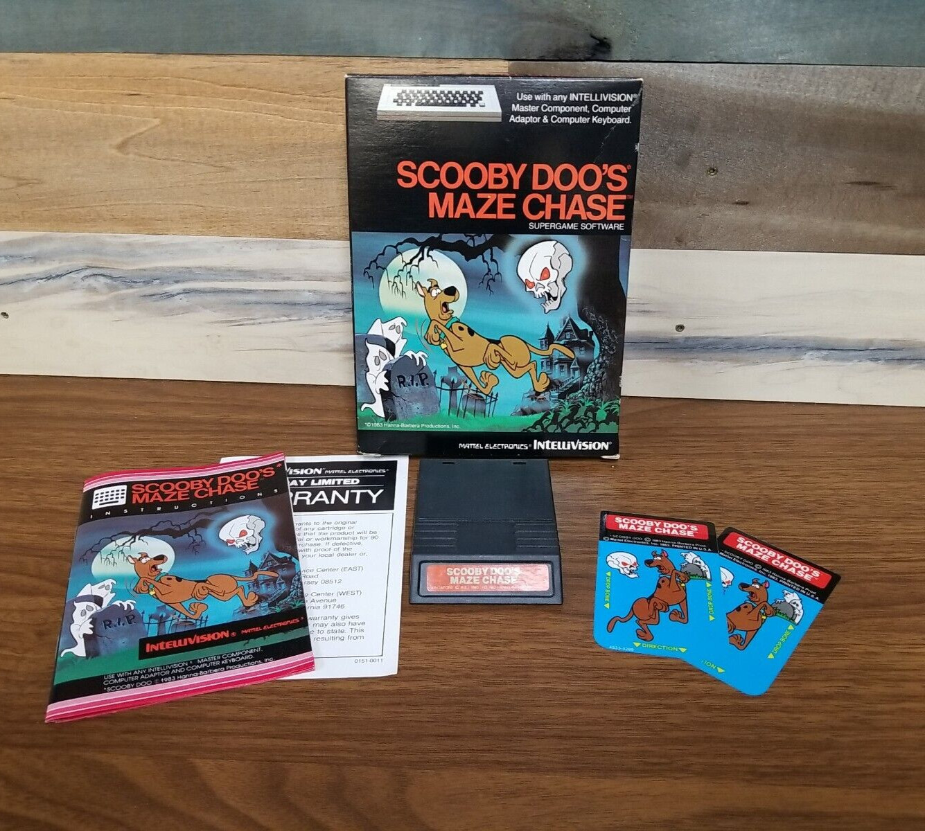 Scooby Doo's Maze Chase Intellivision Video Game Mattel 1983 Complete CIB ~ VG