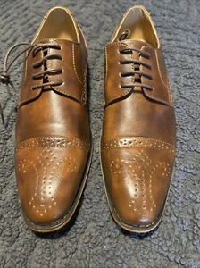 NEU UV Signature Herren 8,5 Braun Leder Elegant Schuhe Budapester Oxford-Schuhe UV020A. - Bild 1 von 6