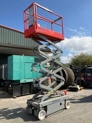 SKYJACK SCISSOR LIFT MODEL SJIII 3219, ELECTRIC, APPROX MAX PLATFORM HEIGHT 19FT - Image 1 of 4