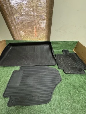 Juego completo de alfombrillas de goma para Honda Odyssey Touring 2019 OEM Foto 1 de 4